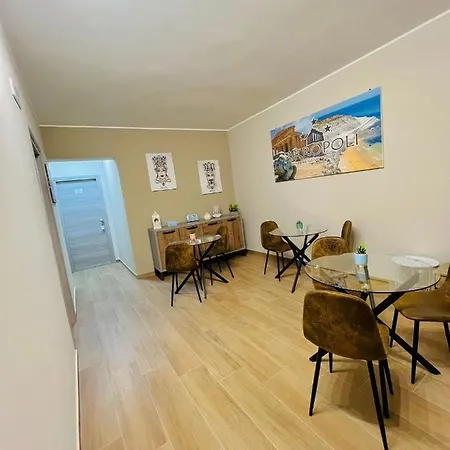 Akropoli Exclusive أغريجنتو